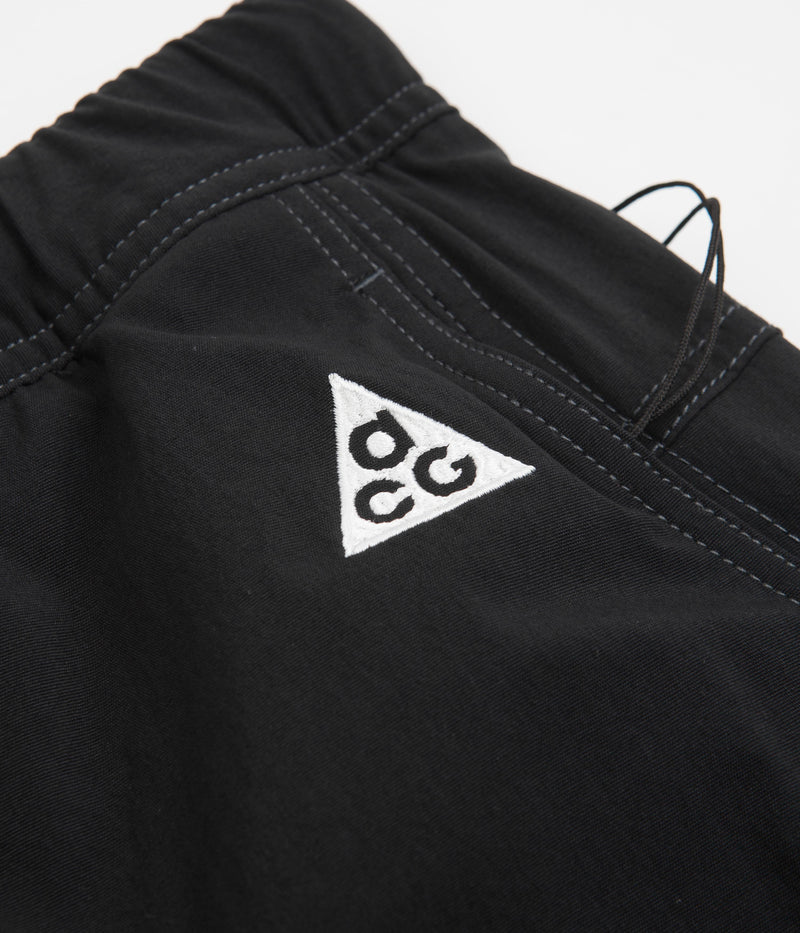Nike ACG Smith Summit Cargo Pants in Black and Black / Black / Summit White