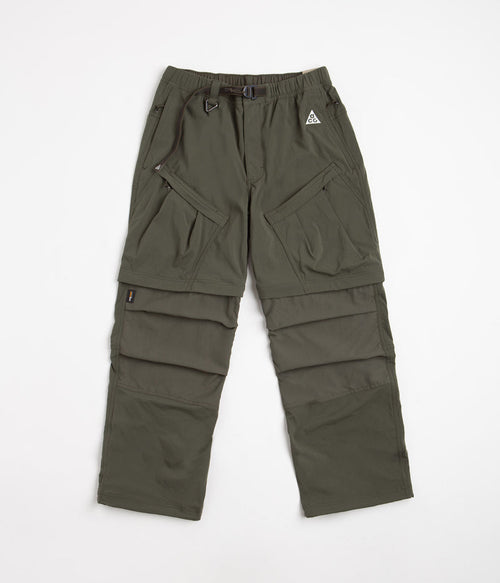 Nike ACG Smith Summit Cargo Pants in Cargo Khaki and Black / Summit White