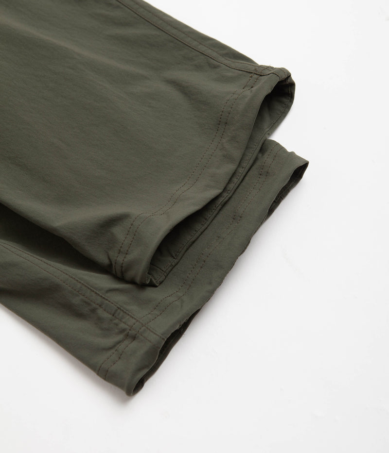 Nike ACG Smith Summit Cargo Pants in Cargo Khaki and Black / Summit White