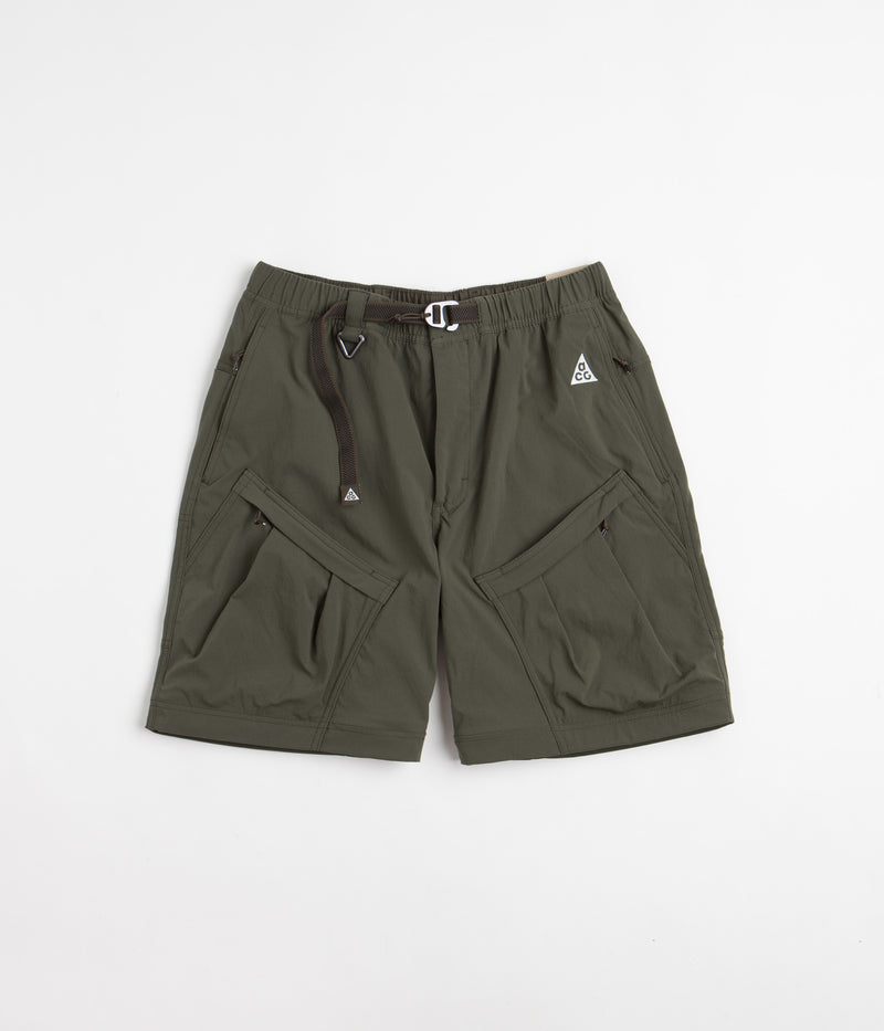 Nike ACG Smith Summit Cargo Pants in Cargo Khaki and Black / Summit White