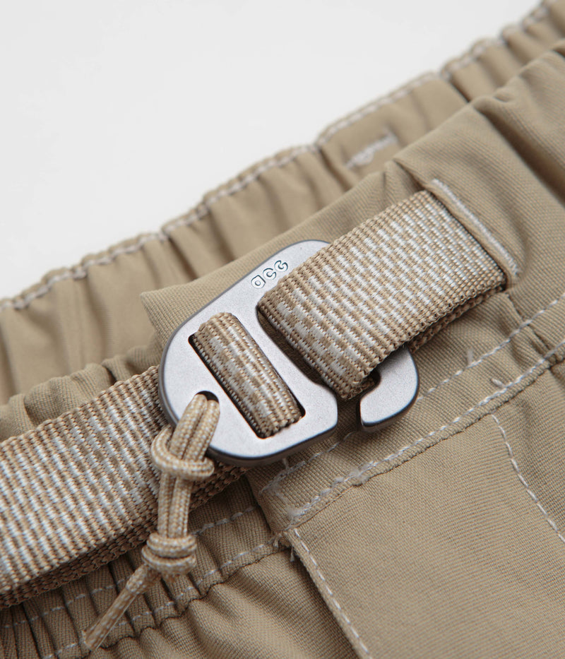 Nike ACG Smith Summit Cargo Pants in Khaki and Light Iron Ore / Summit White