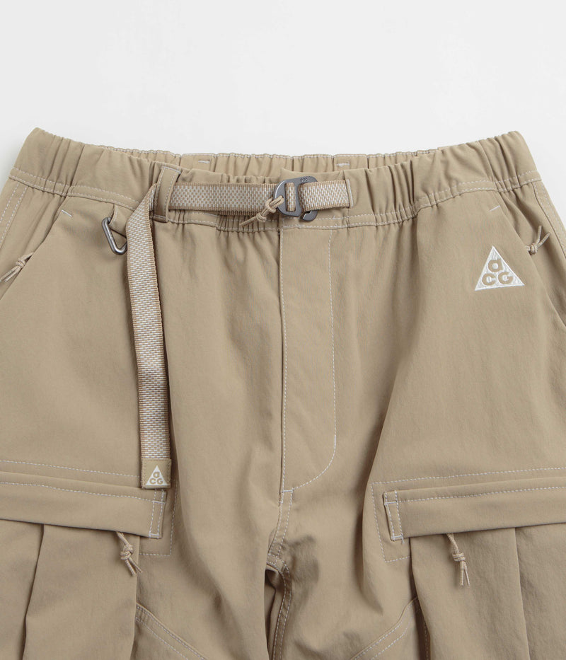 Nike ACG Smith Summit Cargo Pants in Khaki and Light Iron Ore / Summit White