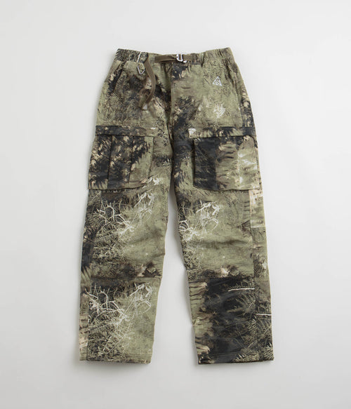 Nike ACG Smith Summit Cargo Pants in Oil Green and Medium Olive / Reflective Silv