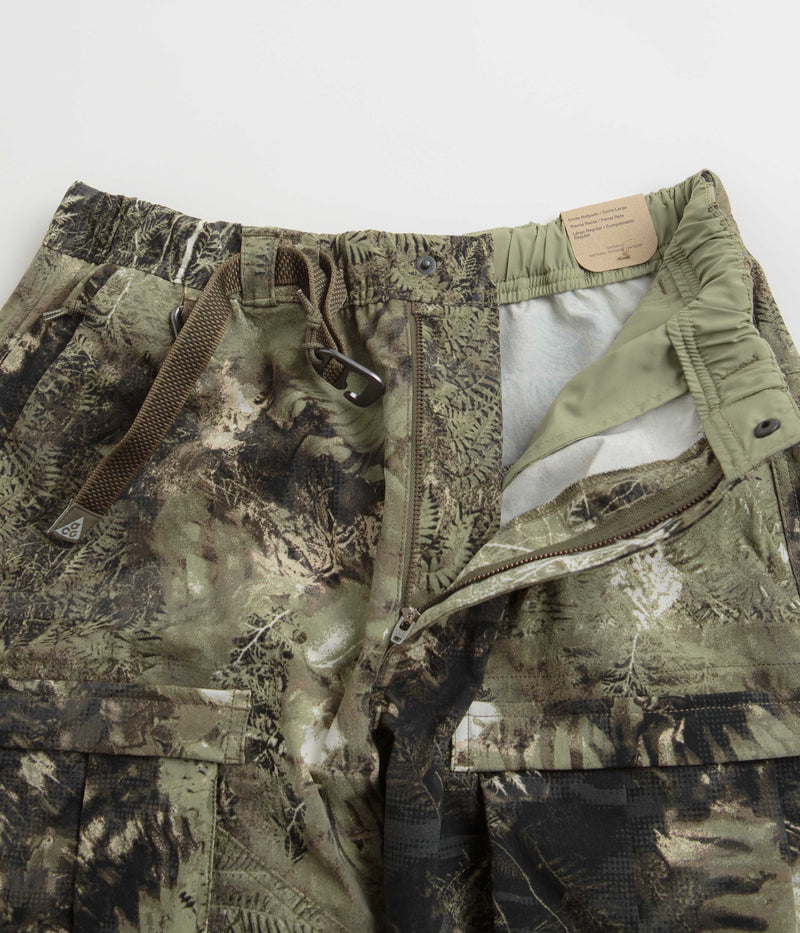 Nike ACG Smith Summit Cargo Pants in Oil Green and Medium Olive / Reflective Silv