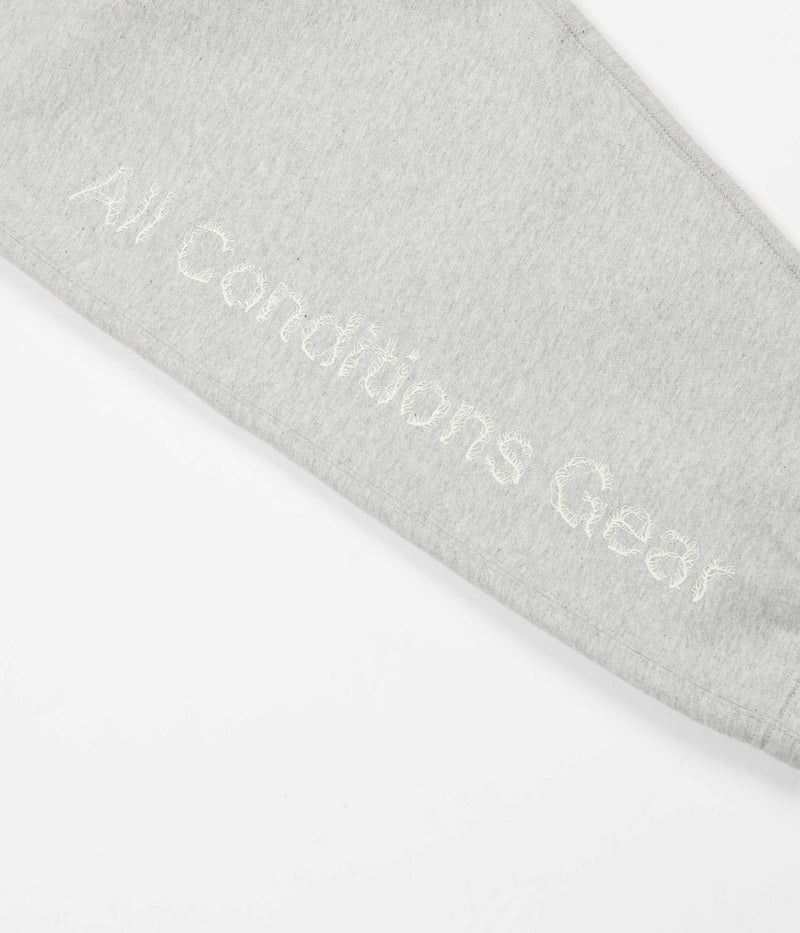 Nike ACG Therma-FIT Airora Fleece Pants in Grey Heather and Black / Light Smoke Grey