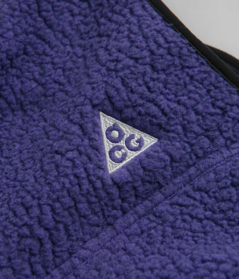 Nike ACG Womens Arctic Wolf Fleece Vest in Persian Violet and Black / Summit White