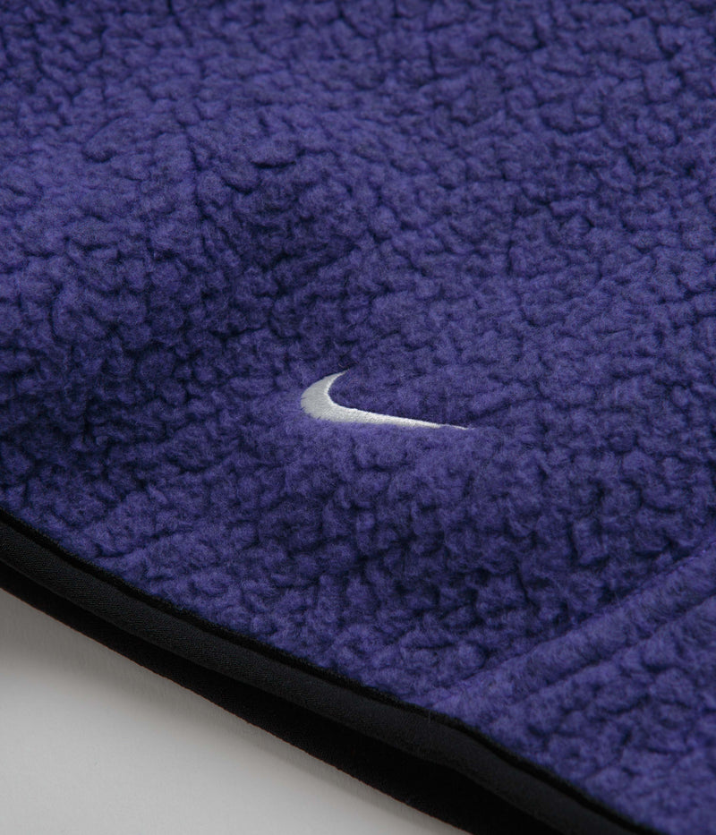 Nike ACG Womens Arctic Wolf Fleece Vest in Persian Violet and Black / Summit White