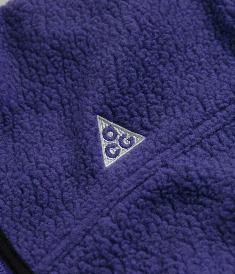 Nike ACG Womens Arctic Wolf Full-Zip Fleece in Persian Violet and Black / Summit White