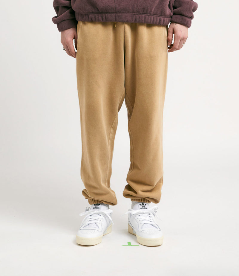 Carhartt Nelson Sweatpants in Dusty Hamilton Brown