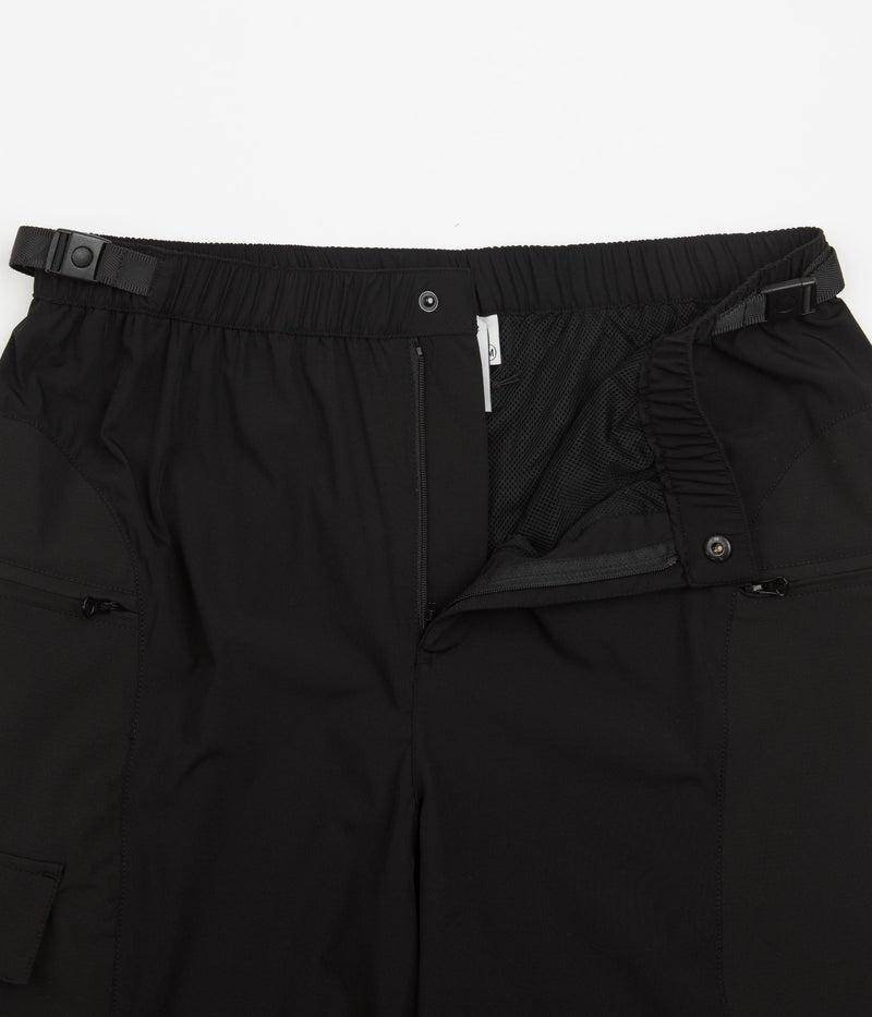 Carrier Goods Expedition Shorts in Black