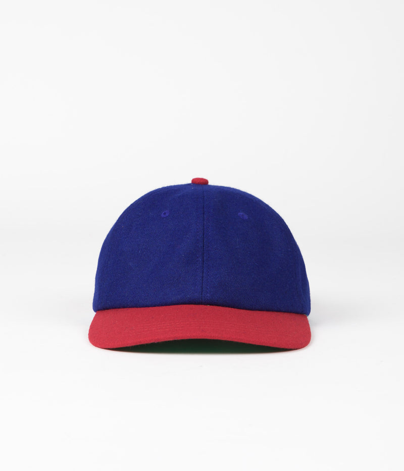 Classic Grip Boss Cap in Navy and Red