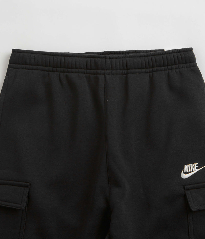 Nike Club Fleece Cargo Joggers in Black and Black / White