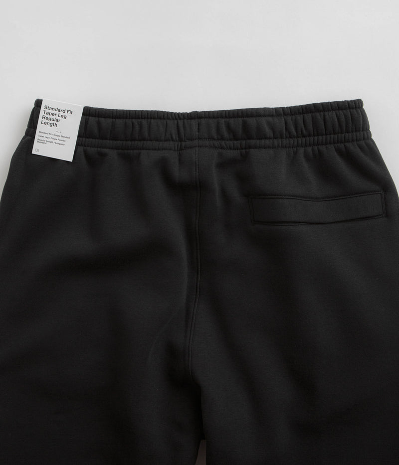 Nike Club Fleece Joggers in Black and Black / White