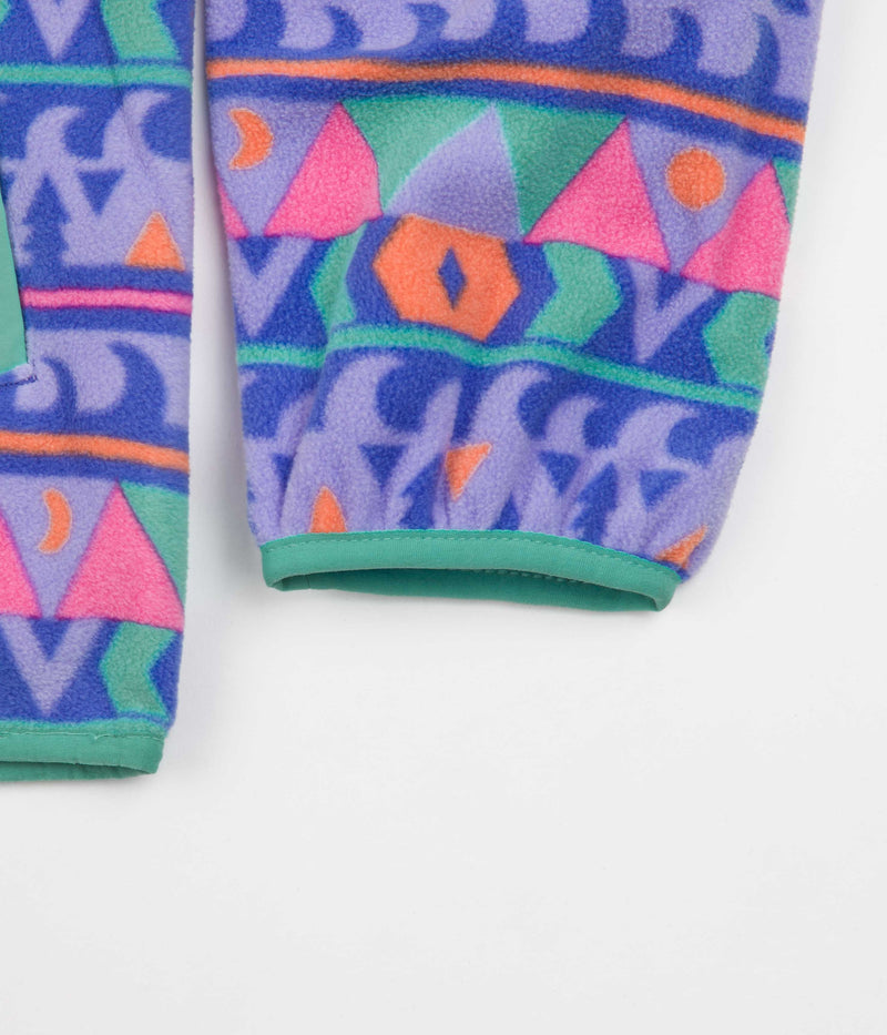 Columbia Back Bowl Lightweight Fleece in Purple Lotus Camp Blanket and Bright Aqua