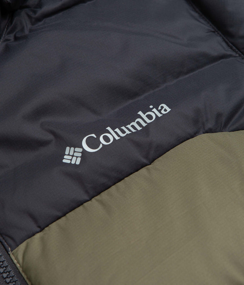 Columbia Bulo Point II Down Jacket in Stone Green and Shark