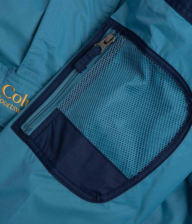 Columbia Challenger Pullover Jacket in Shasta and Collegiate Navy