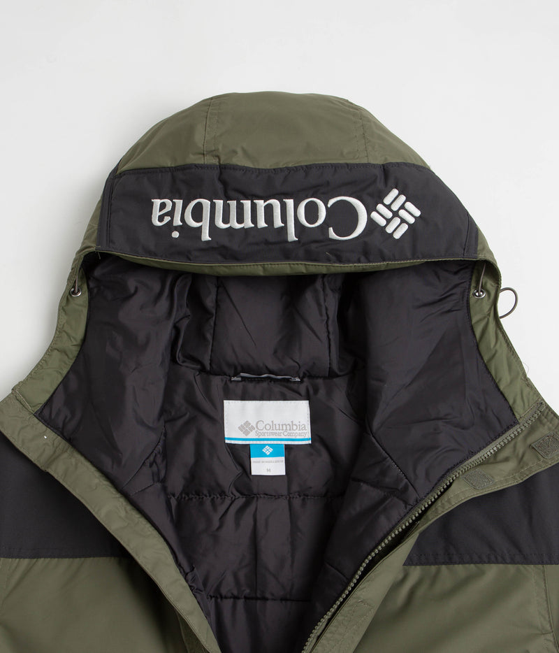 Columbia Challenger Pullover Jacket in Stone Green and Shark