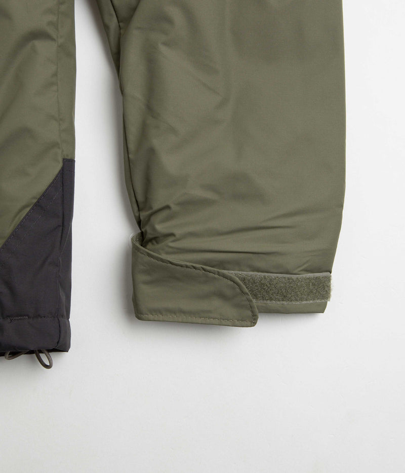 Columbia Challenger Pullover Jacket in Stone Green and Shark