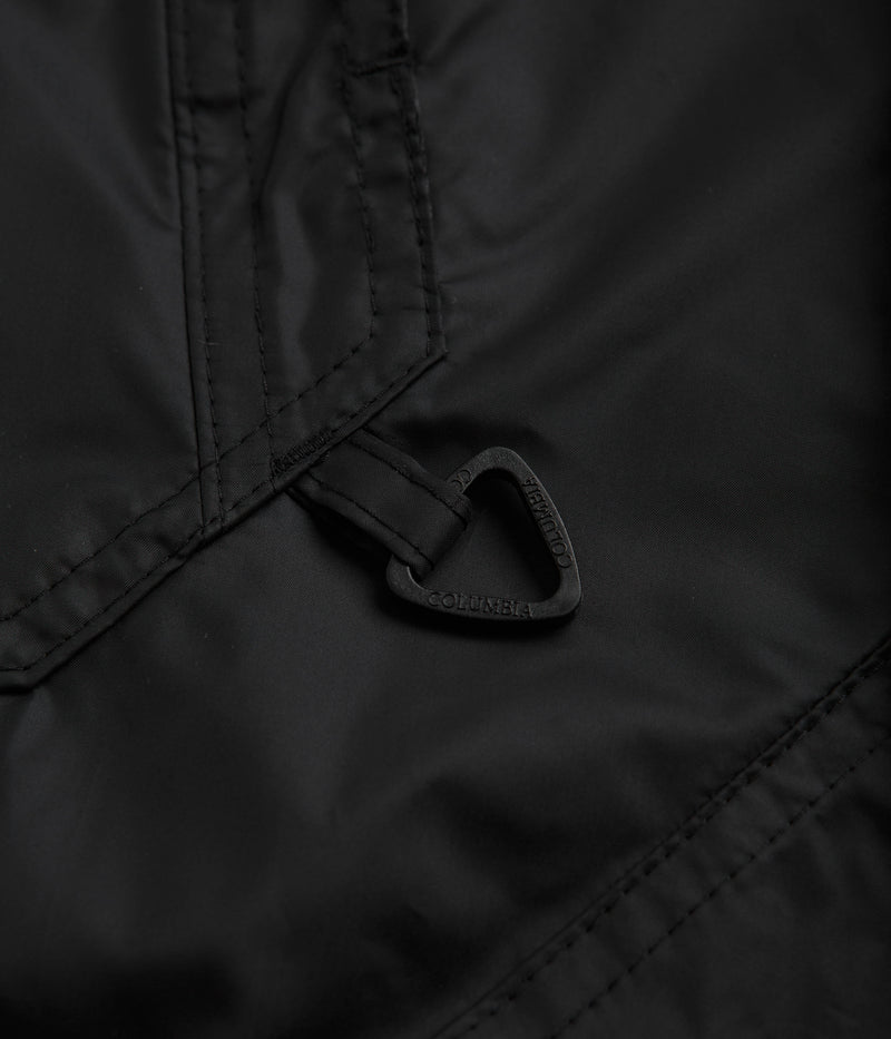 Columbia Challenger Windbreaker Jacket in Black