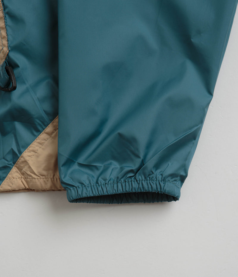 Columbia Challenger Windbreaker Jacket in Cloudburst and Canoe