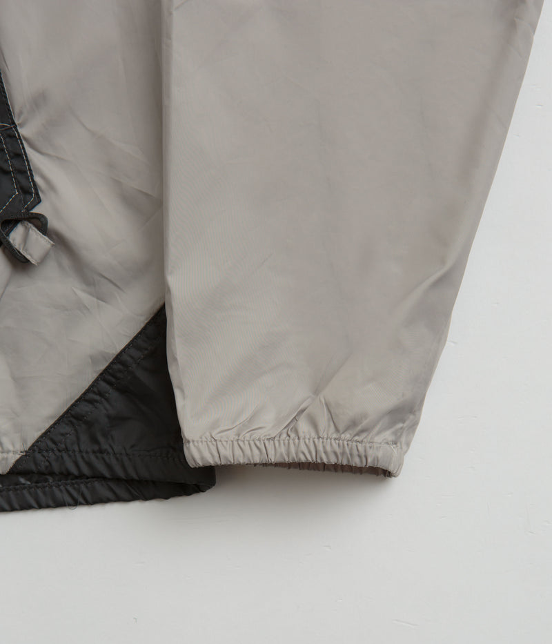 Columbia Challenger Windbreaker Jacket in Flint Grey and Shark