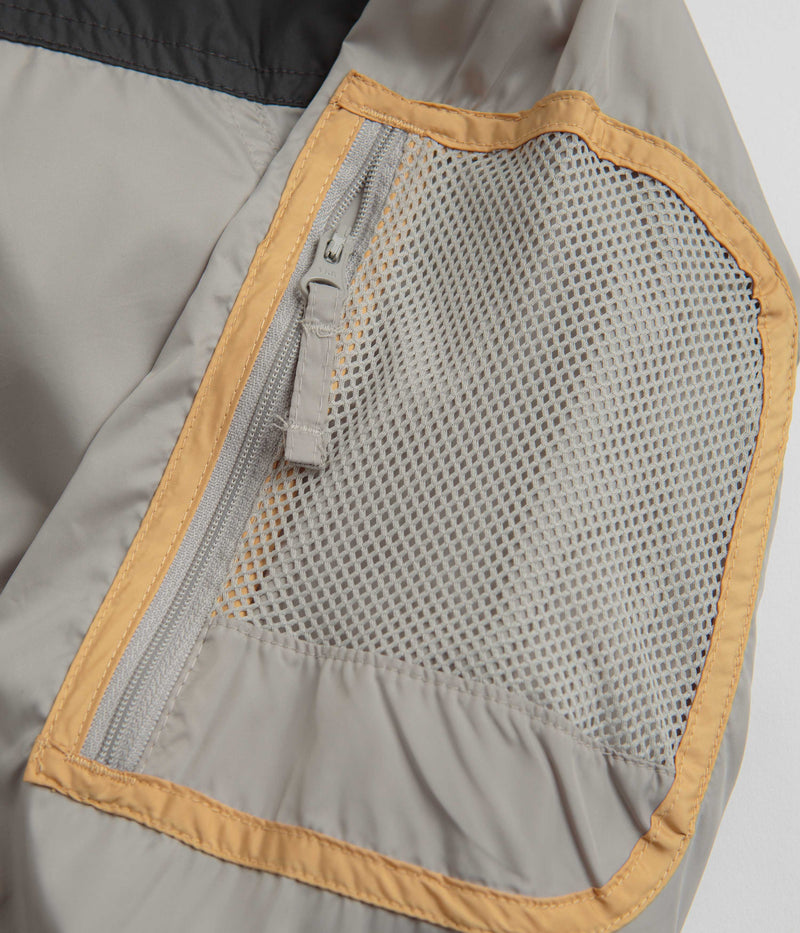 Columbia Challenger Windbreaker Jacket in Flint Grey and Shark