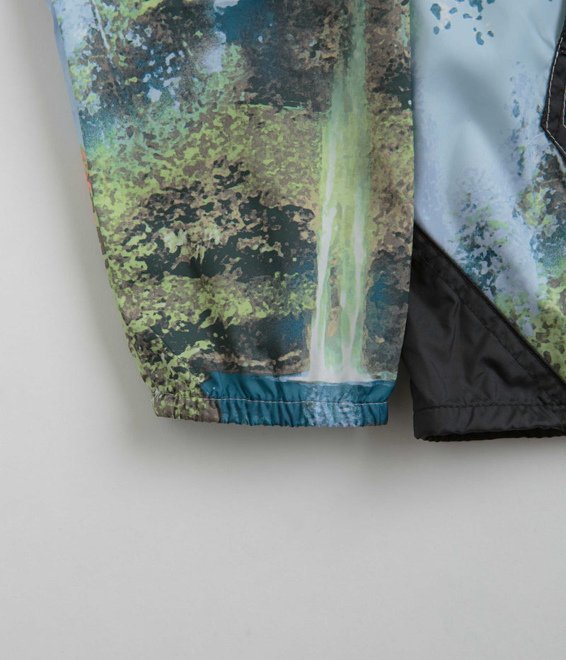 Columbia Challenger Windbreaker Jacket in Napa Green Chasing Falls Print and Black