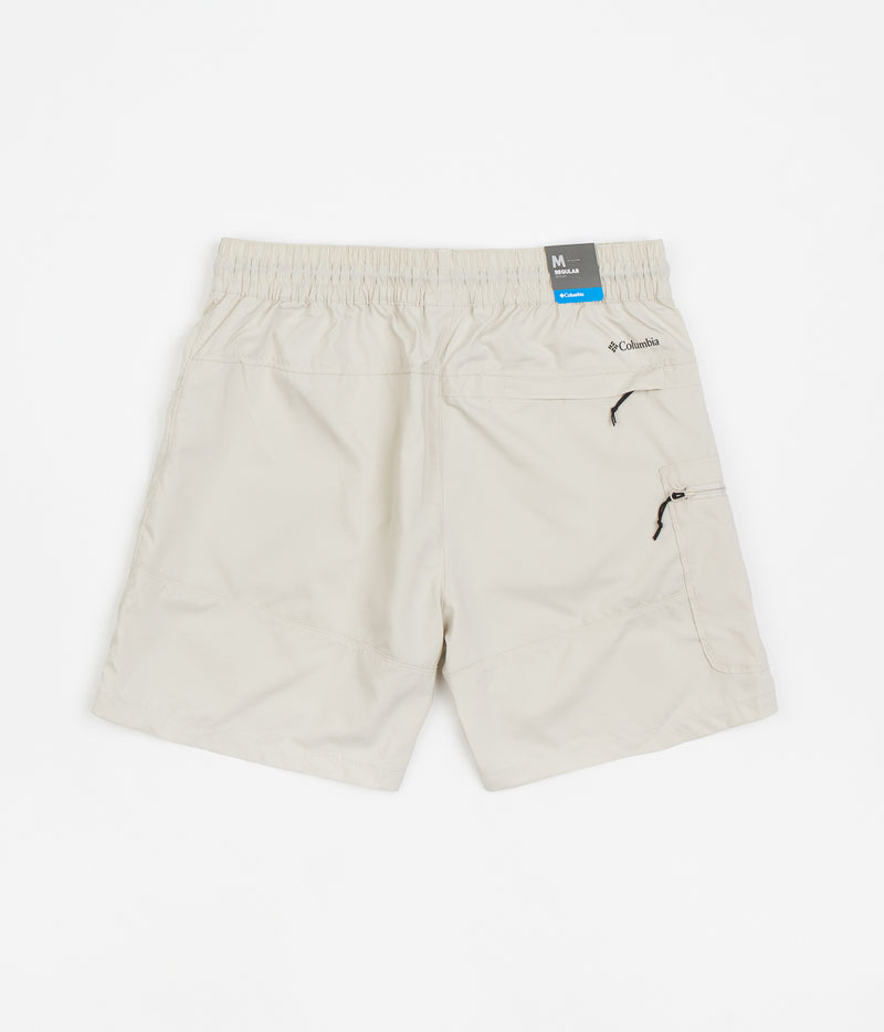 Columbia Coral Ridge Shorts in Dark Stone