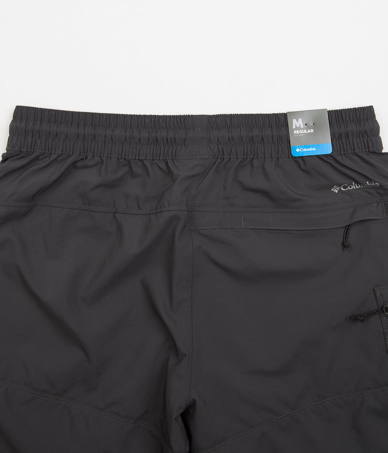 Columbia Coral Ridge Shorts in Shark