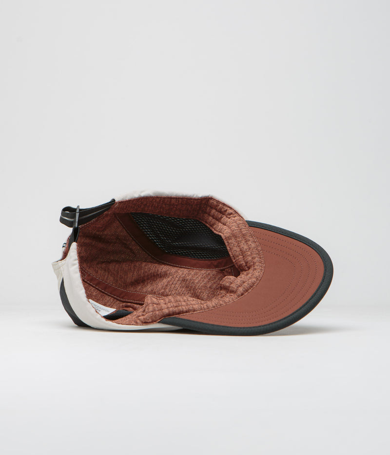 Columbia Escape Thrive Cap in Spice and Dark Stone