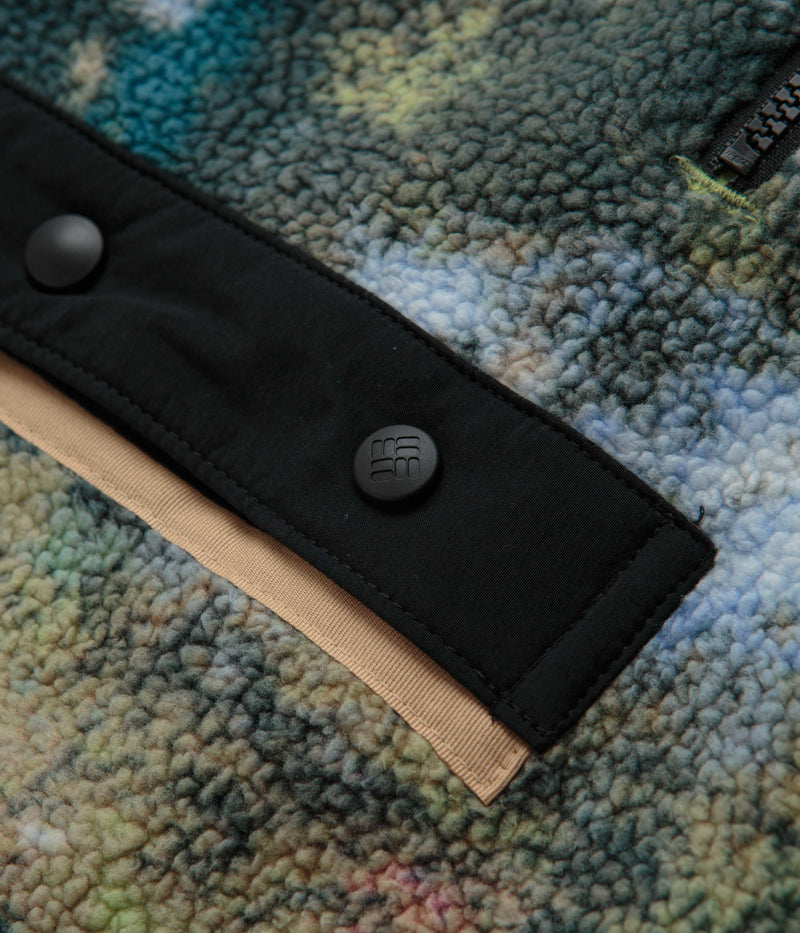 Columbia Helvetia Half Snap Fleece in Napa Green Chasing Falls Print and Black