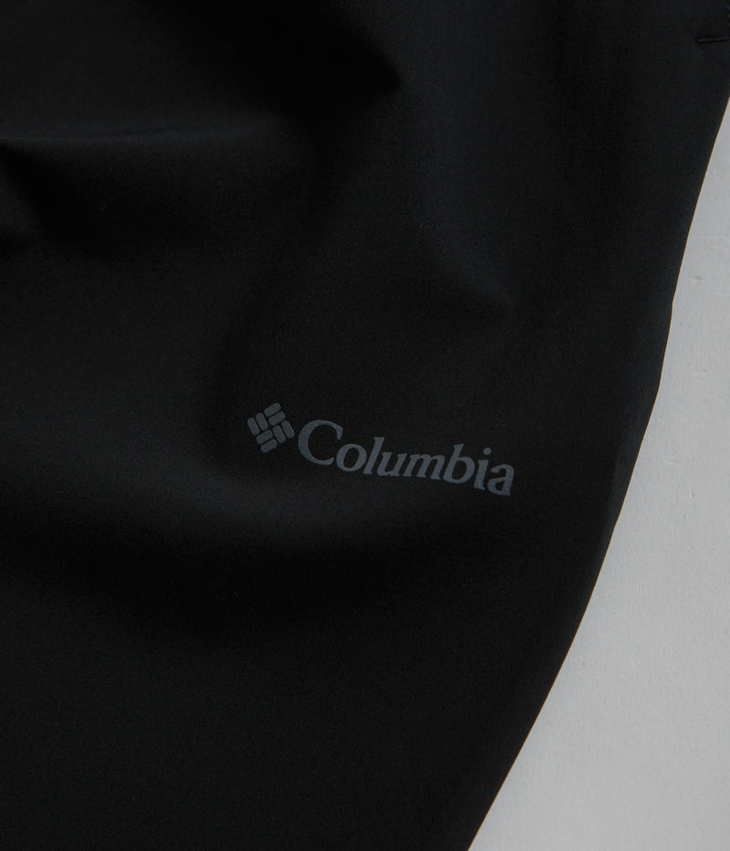 Columbia Hike Joggers in Black