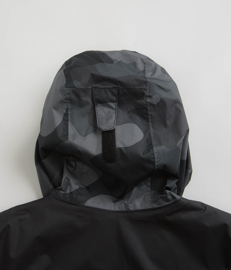 Columbia Inner Limits III Jacket in Black Mod Camo Print and Black