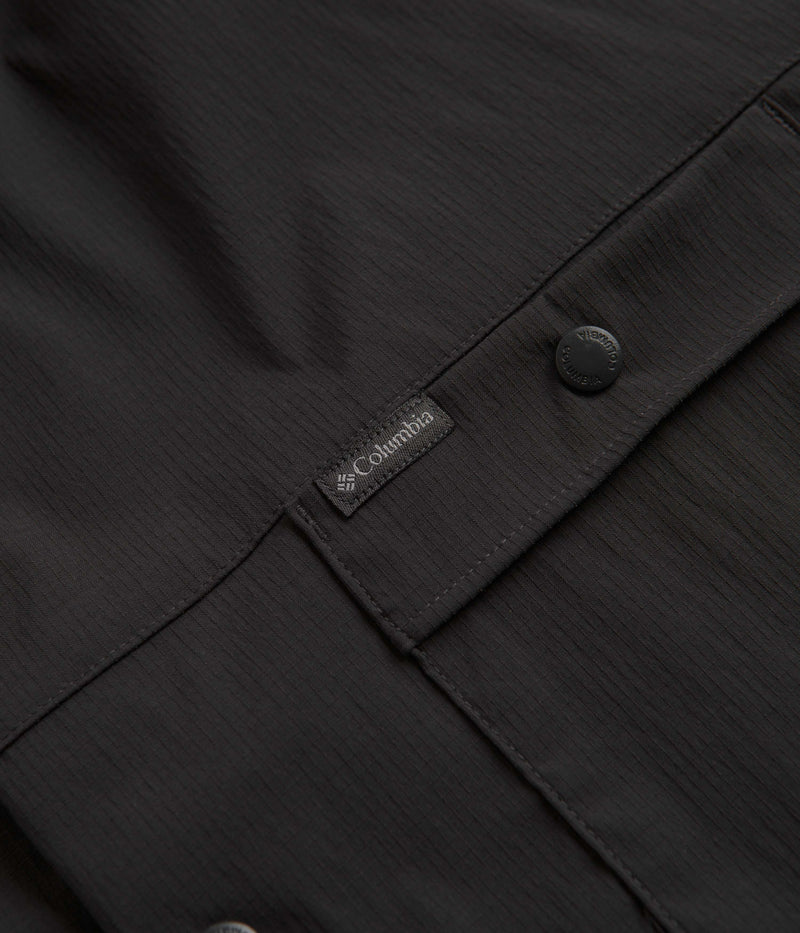 Columbia Landroamer Ripstop Short Sleeve Shirt in Shark