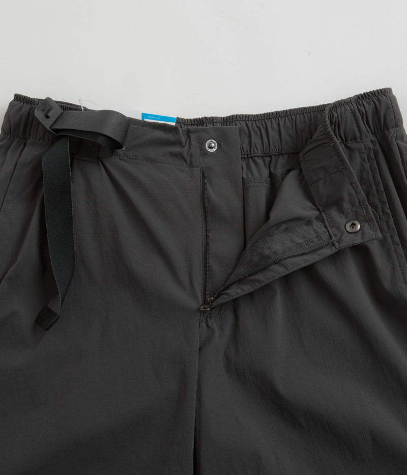 Columbia Landroamer Ripstop Shorts in Shark
