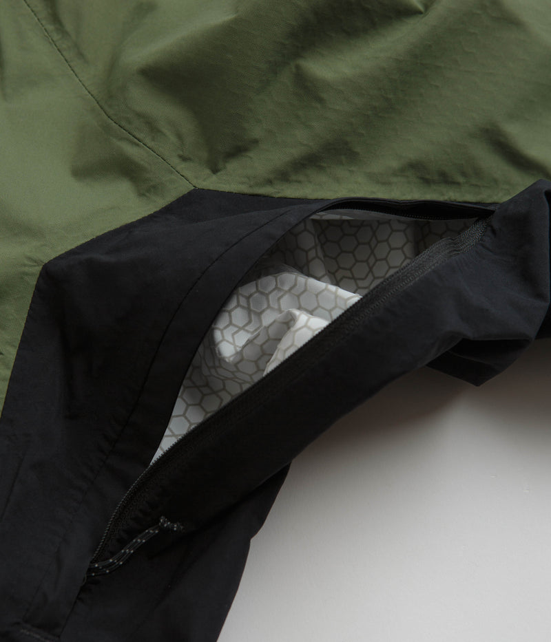 Columbia Mazama Trail Shell Jacket in Canteen and Black