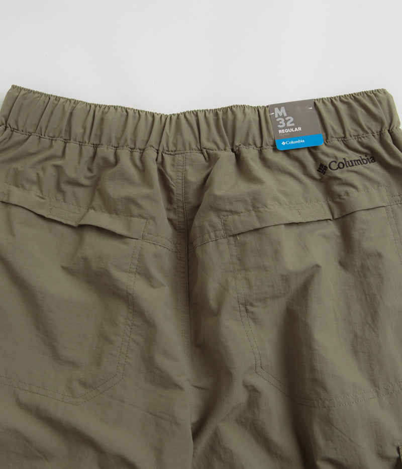Columbia Mountaindale Cargo Pants in Stone Green