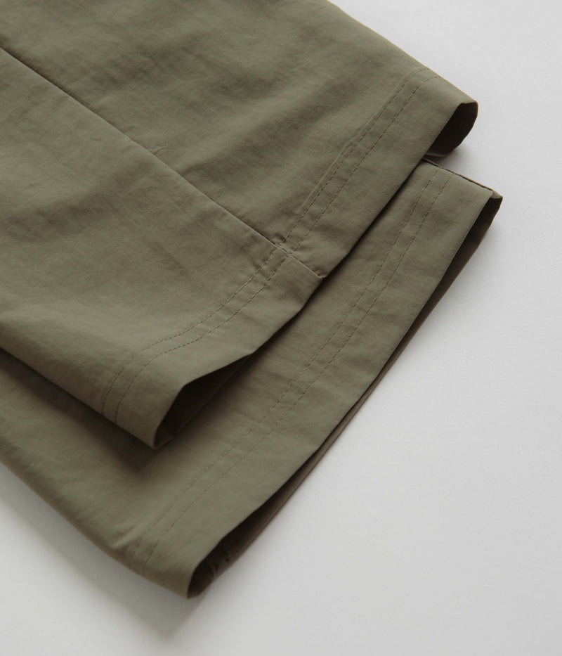 Columbia Mountaindale Cargo Pants in Stone Green