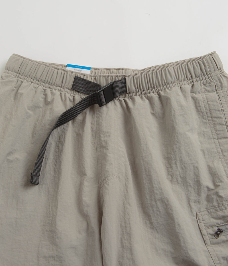 Columbia Mountaindale Shorts in Flint Grey