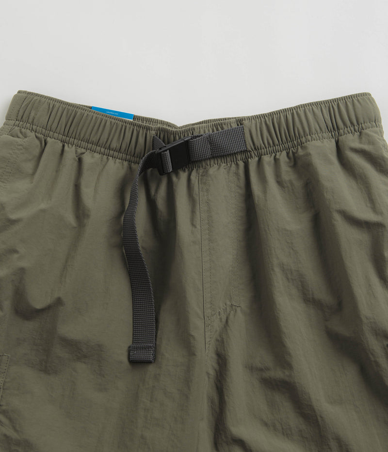 Columbia Mountaindale Shorts in Stone Green