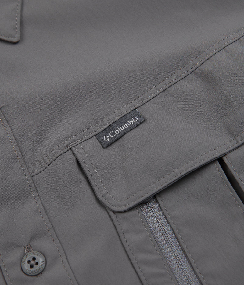 Columbia Newton Ridge II Short Sleeve Shirt in City Grey