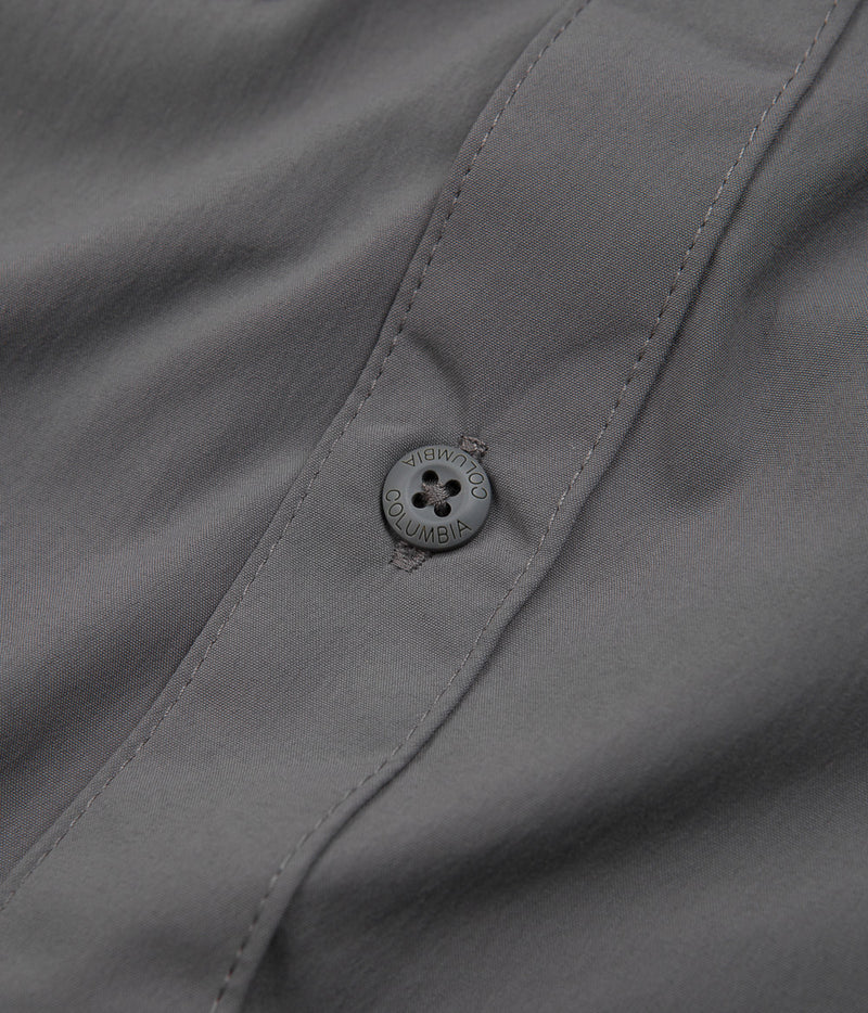 Columbia Newton Ridge II Short Sleeve Shirt in City Grey