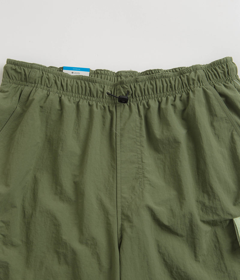 Columbia Summerdry Brief 7" Shorts in Canteen and Sage Leaf