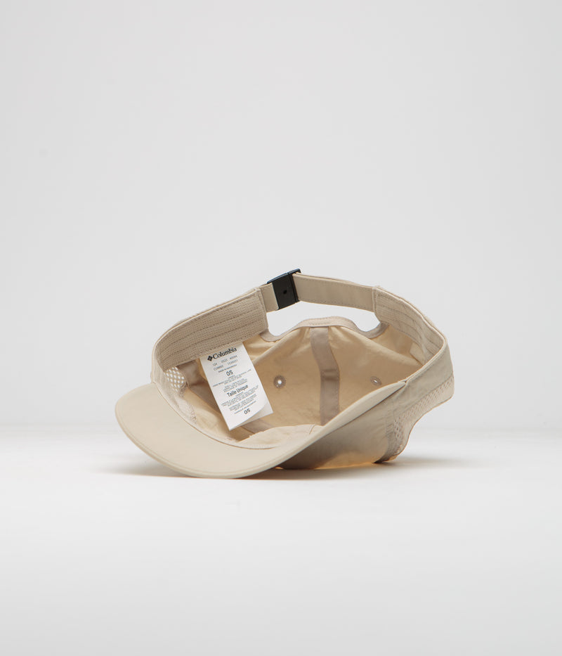 Columbia Tech Shade Cap in Fossil