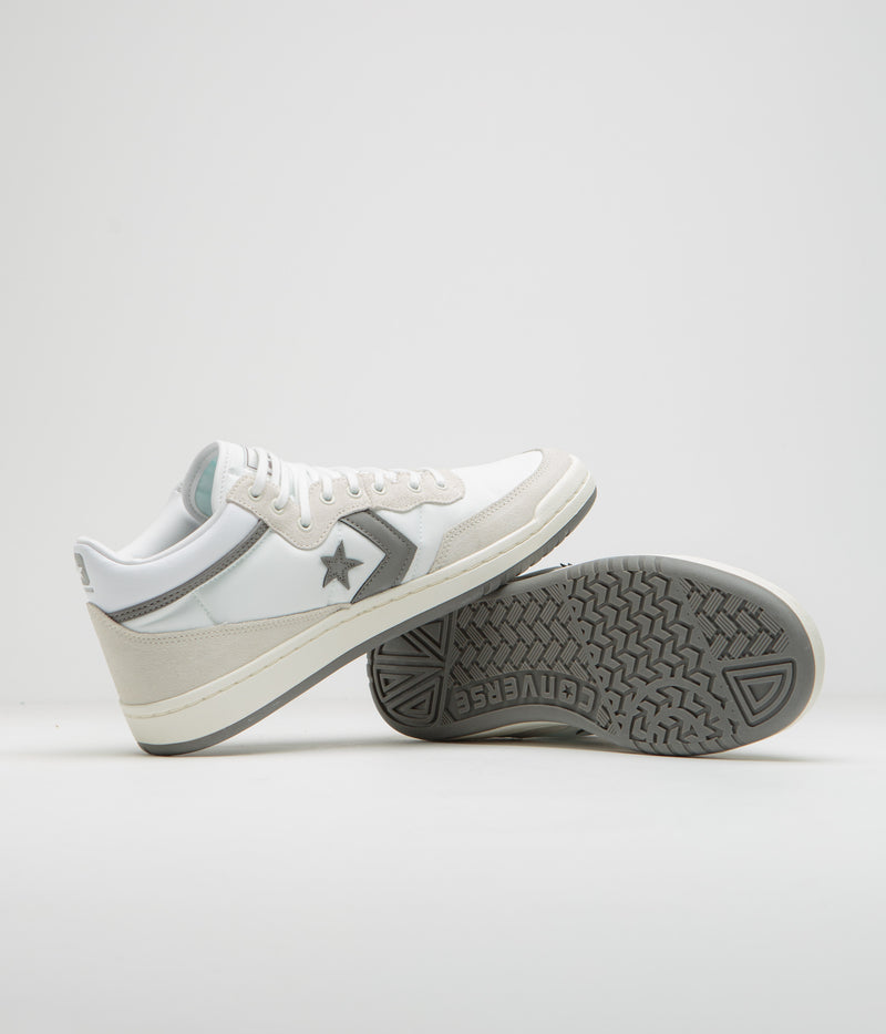 Converse Fastbreak Mid Shoes in White and Vaporous Grey / White