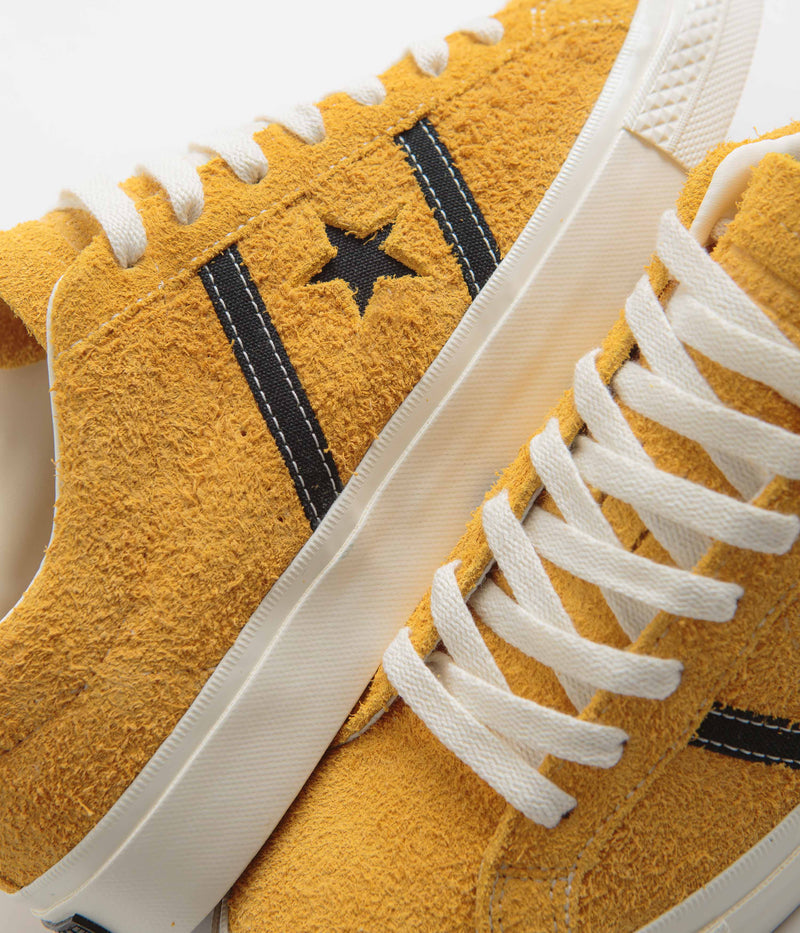 Converse One Star Academy Pro Shoes in Sunflower Gold and Black / Egret