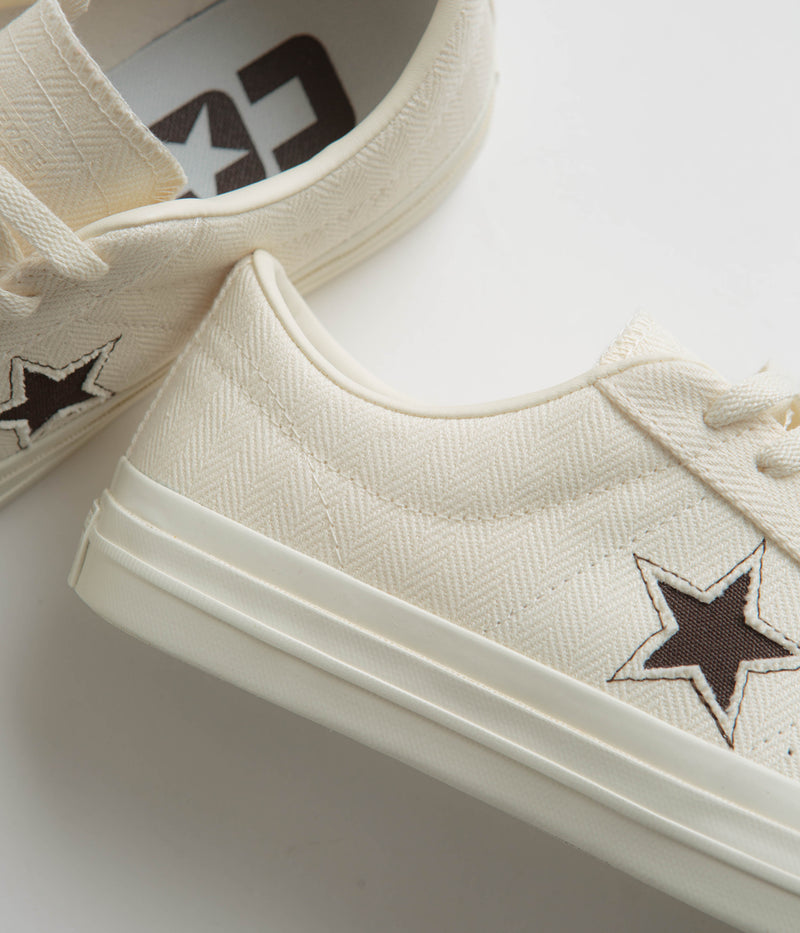 Converse One Star Pro Shoes in Egret and Fresh Brew / Egret