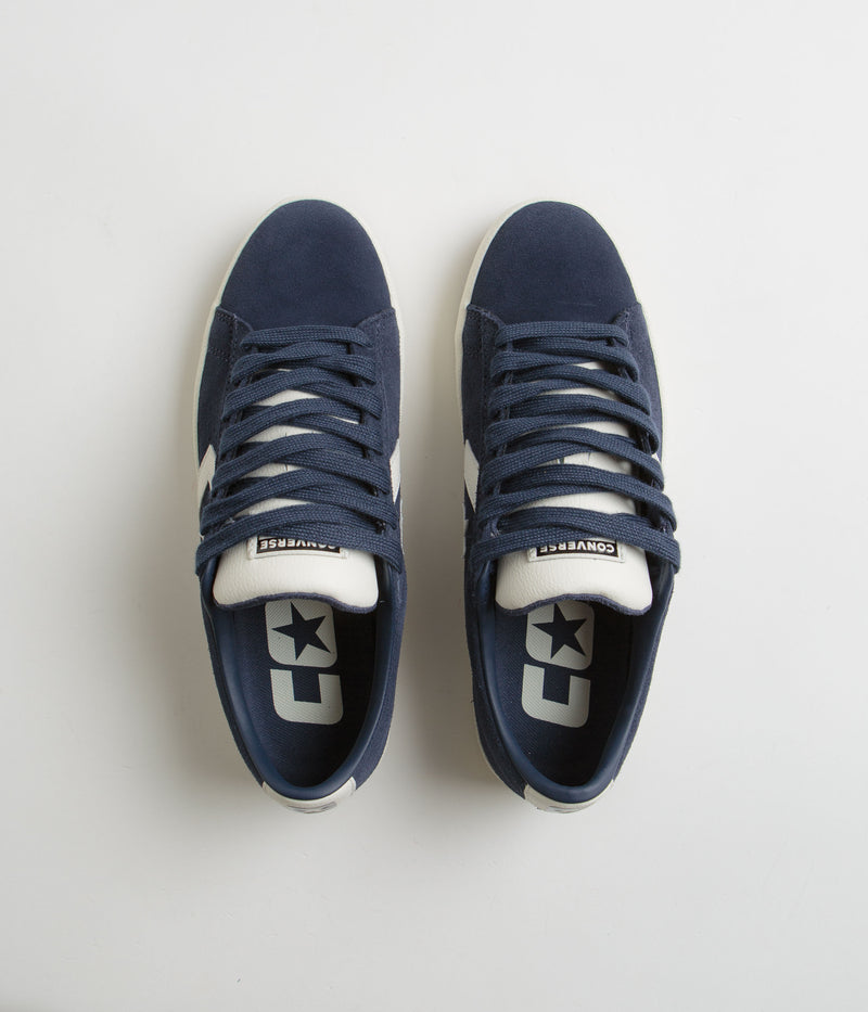 Converse PL Vulc Pro Ox Shoes in Navy and Egret / Navy