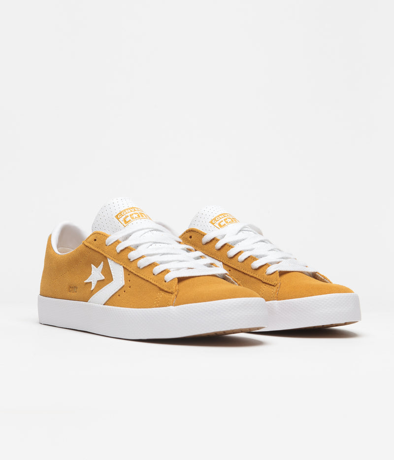 Converse Pro Leather Summer Ox Shoes in Golden Sundial and White / White