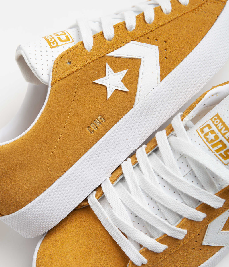 Converse Pro Leather Summer Ox Shoes in Golden Sundial and White / White